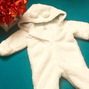 3M winter onesie boy or girl👍 bear feet! Like new